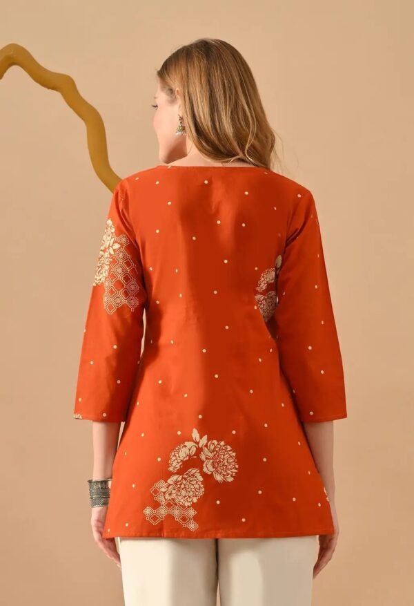 Women's Green Printed Cotton Short Kurti