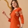 Women's Green Printed Cotton Short Kurti