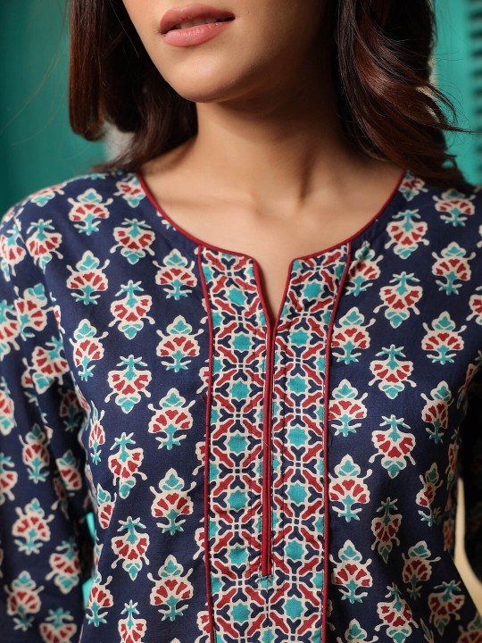 Women's Blue Printed Short Kurti