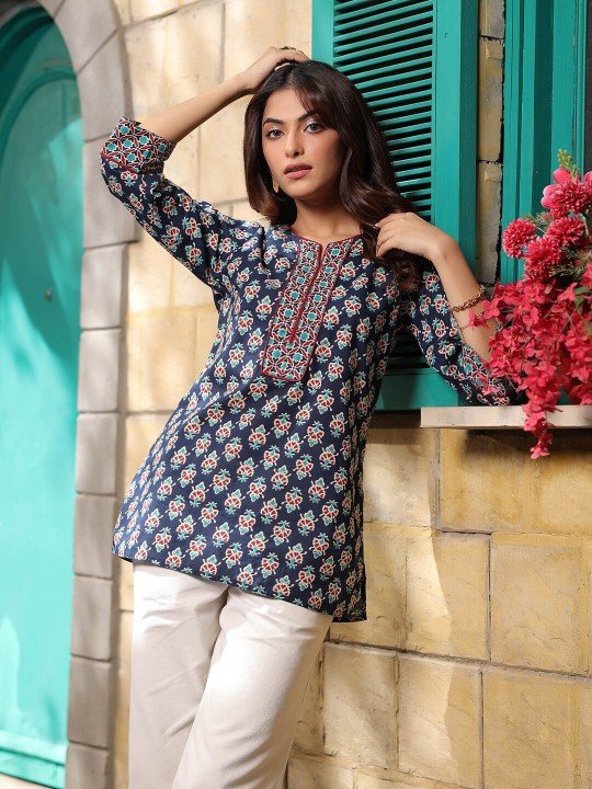 Women's Blue Printed Short Kurti