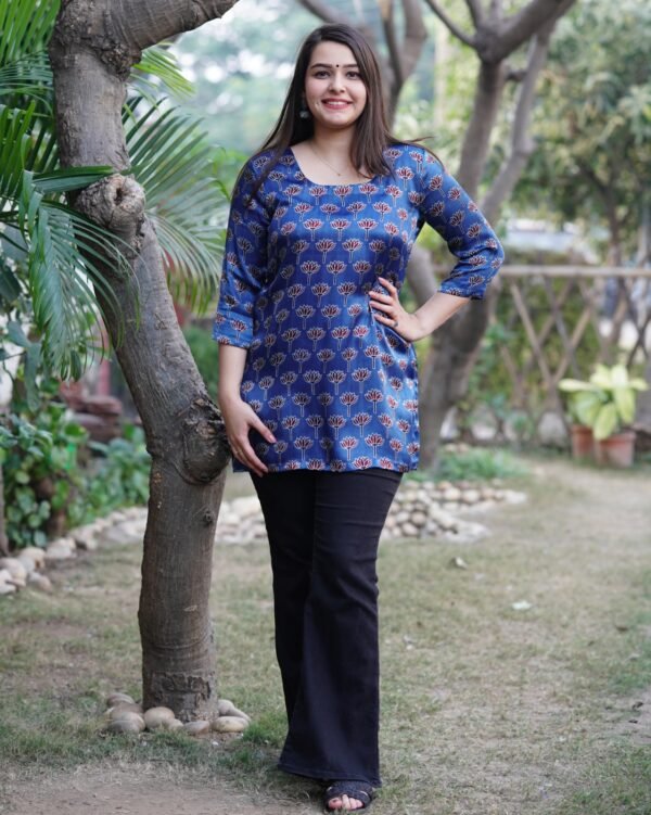 WhatsApp Image 2026-05-26 at 4.00.32 PM (18) Women's Blue Printed Cotton Short Kurti