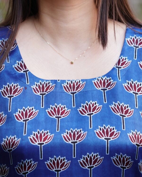 WhatsApp Image 2026-05-26 at 4.00.32 PM (19) Women's Blue Printed Cotton Short Kurti
