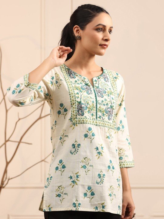 WhatsApp Image 2026-05-26 at 4.04.35 PM (9) Women's Printed Short Kurti